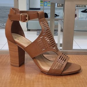 NEW Women's Brown/Tan Boho Heels - sz 10